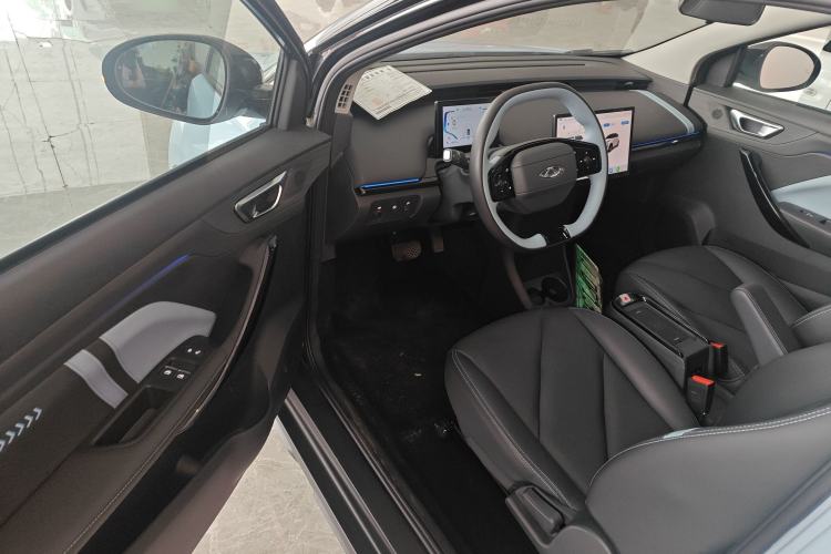 Used Chery New Energy Boundless Pro 2022 408 km Range Shenshou Version Lithium-Ion Battery Driver Seat