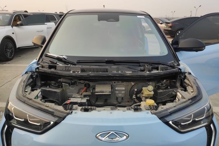 Used Chery New Energy Boundless Pro 2022 301km "Divine Beast" Version with Lithium Iron Phosphate Engine Bay