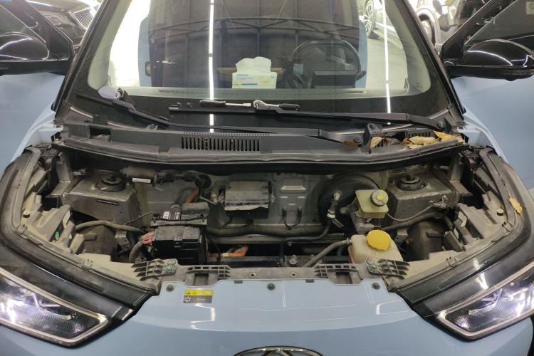 Used Chery New Energy Boundless Pro 2022 301km "Divine Beast" Version with Lithium Iron Phosphate Engine Bay