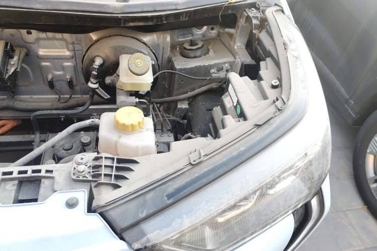 Used Chery New Energy Boundless Pro 2022 301km "WoW" Edition Lithium Iron Phosphate Engine Bay Left