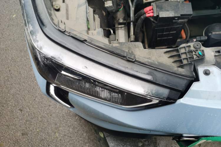 Used Chery New Energy Boundless Pro 2022 301km LingShou Edition Lithium Iron Phosphate Engine Bay Right