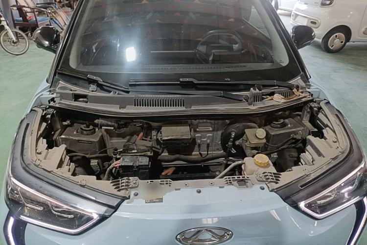 Used Chery New Energy Boundless Pro 2022 301km "Divine Beast" Version with Lithium Iron Phosphate Engine Bay