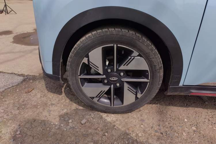 Used Chery New Energy Boundless Pro 2022 301km LingShou Edition Lithium Iron Phosphate Exterior 1