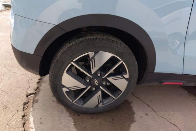 Used Chery New Energy Boundless Pro 2022 301km LingShou Edition Lithium Iron Phosphate Exterior 2