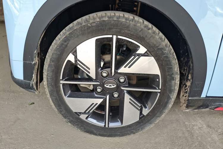 Used Chery New Energy Boundless Pro 2022 301km LingShou Edition Lithium Iron Phosphate Exterior 4