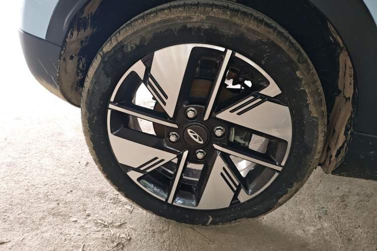 Used Chery New Energy Boundless Pro 2022 301km LingShou Edition Lithium Iron Phosphate Exterior 5