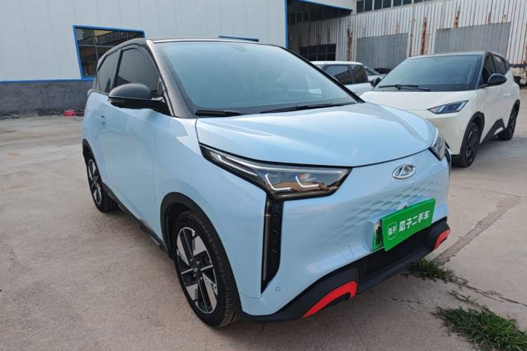 Used Chery New Energy Boundless Pro 2022 301km LingShou Edition Lithium Iron Phosphate Front Right 45 Deg