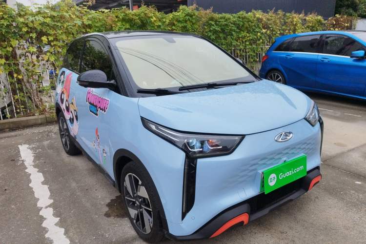 Used Chery New Energy Boundless Pro 2022 301km LingShou Edition NMC Lithium-ion Front Right 45 Deg