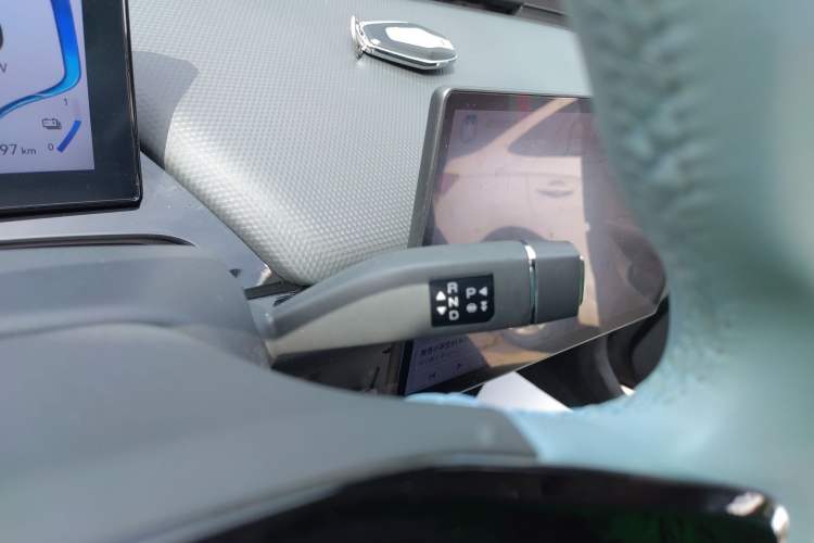 Used Chery New Energy Boundless Pro 2022 301km LingShou Edition Lithium Iron Phosphate Gear Lever