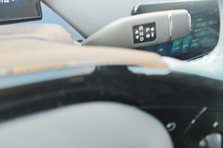 Used Chery New Energy Boundless Pro 2022 301km "WoW" Edition Lithium Iron Phosphate Gear Lever
