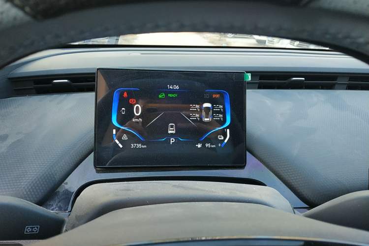 Used Chery New Energy Boundless Pro 2022 301km "WoW" Edition Lithium Iron Phosphate Instrument Cluster