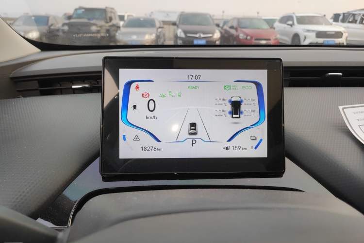 Used Chery New Energy Boundless Pro 2022 301km "Divine Beast" Version with Lithium Iron Phosphate Instrument Cluster