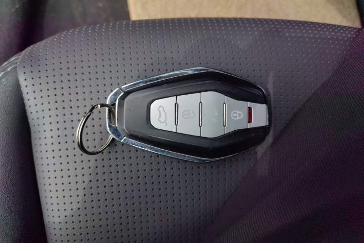 Used Chery New Energy Boundless Pro 2022 301km LingShou Edition Lithium Iron Phosphate Interior 1
