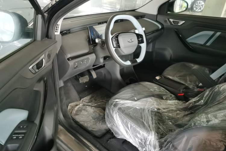 Used Chery New Energy Boundless Pro 2022 301km "WoW" Edition Lithium Iron Phosphate Interior 2