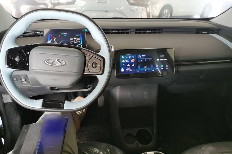 Used Chery New Energy Boundless Pro 2022 301km "WoW" Edition Lithium Iron Phosphate Interior 3