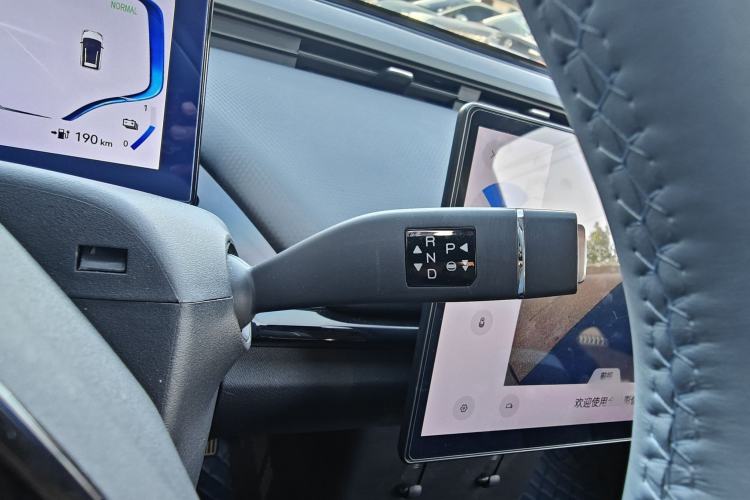 Used Chery New Energy Boundless Pro 2022 301km LingShou Edition Lithium Iron Phosphate Interior 5