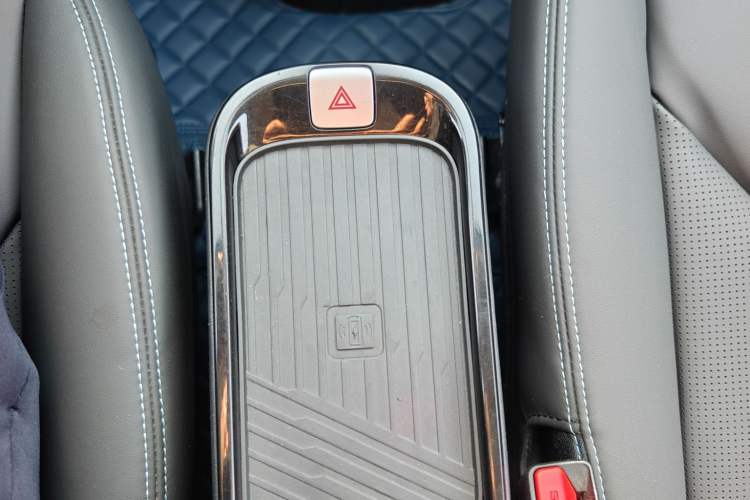 Used Chery New Energy Boundless Pro 2022 301km LingShou Edition Lithium Iron Phosphate Interior 9