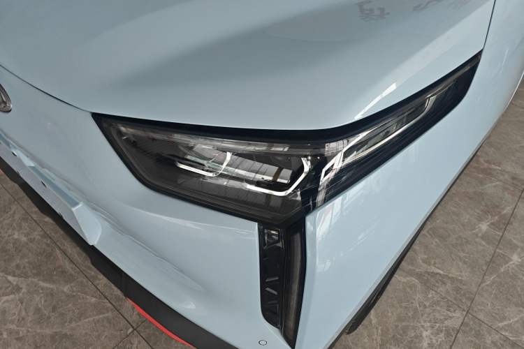 Used Chery New Energy Boundless Pro 2022 408 km Range Shenshou Version Lithium-Ion Battery Left Front Headlight
