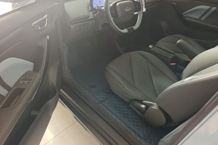 Used Chery New Energy Boundless Pro 2022 301km LingShou Edition Lithium Iron Phosphate Left Front Seat