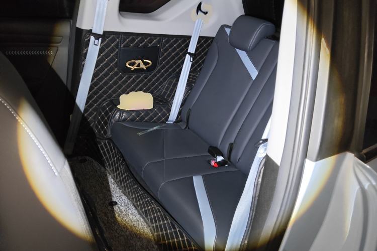 Used Chery New Energy Boundless Pro 2022 301km LingShou Edition Lithium Iron Phosphate Left Rear Seat