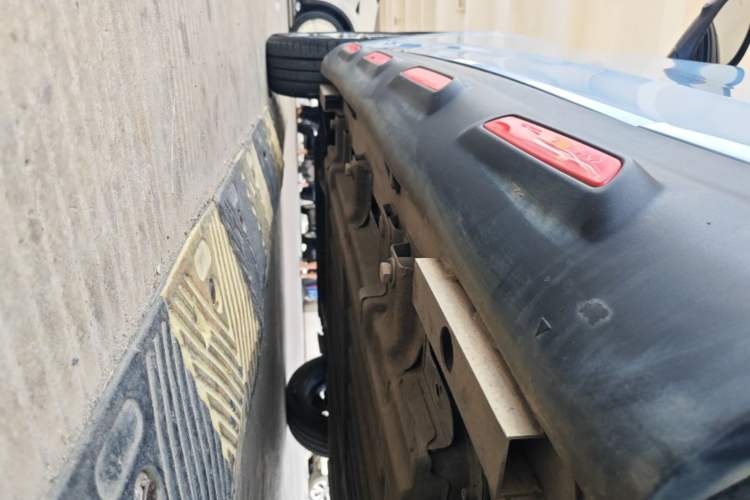 Used Chery New Energy Boundless Pro 2022 301km "Divine Beast" Version Lithium NMC Left Side Sill