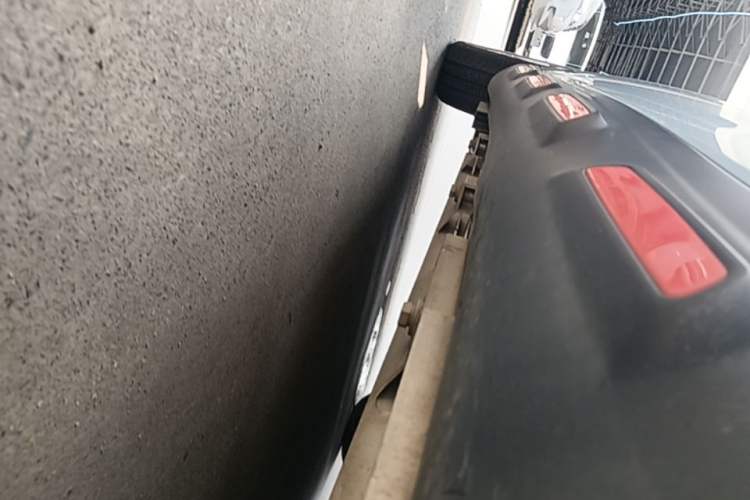 Used Chery New Energy Boundless Pro 2022 301km "WoW" Edition Lithium Iron Phosphate Left Side Sill