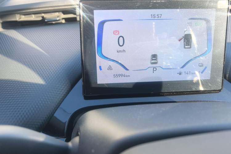 Used Chery New Energy Boundless Pro 2022 301km LingShou Edition Lithium Iron Phosphate Odometer Close Up