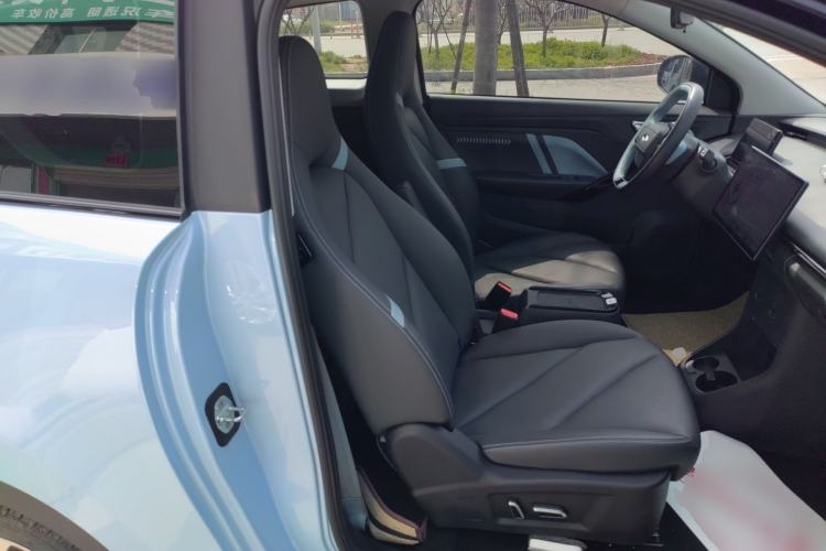 Used Chery New Energy Boundless Pro 2022 301km LingShou Edition Lithium Iron Phosphate Right Front Seat