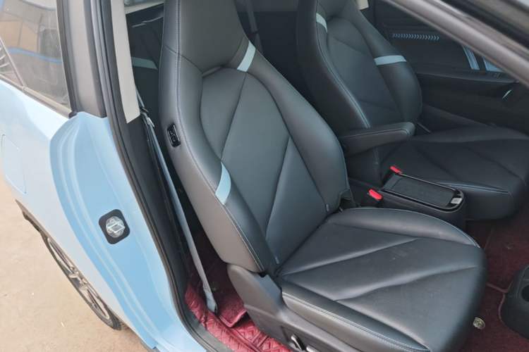 Used Chery New Energy Boundless Pro 2022 301km LingShou Edition Lithium Iron Phosphate Right Front Seat