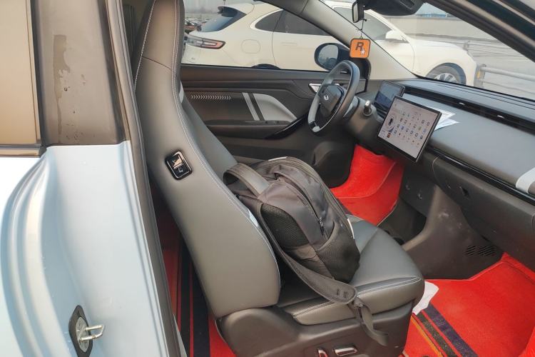 Used Chery New Energy Boundless Pro 2022 301km "Divine Beast" Version with Lithium Iron Phosphate Right Front Seat