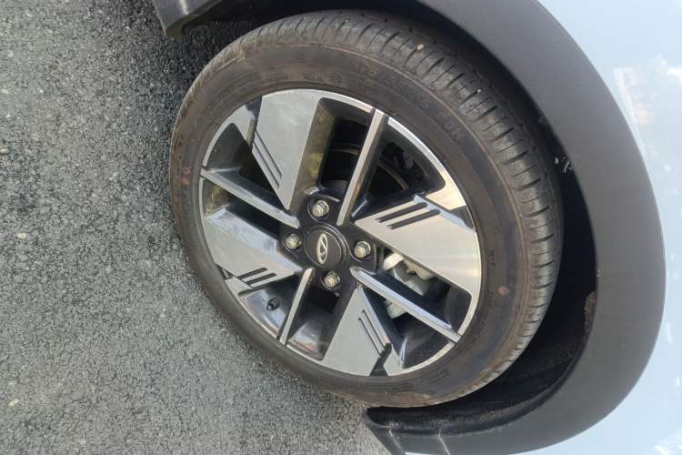 Used Chery New Energy Boundless Pro 2022 408 km "WoW" Edition Lithium Ternary Right Front Wheel Hub