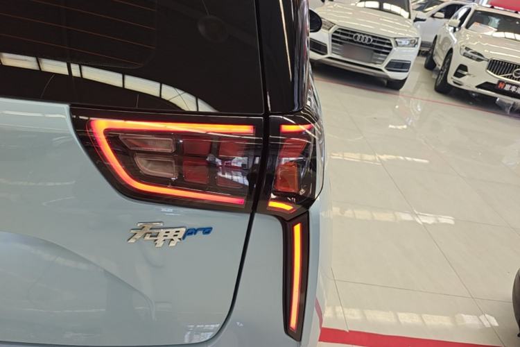 Used Chery New Energy Boundless Pro 2022 301km LingShou Edition Lithium Iron Phosphate Right Rear Taillight