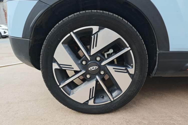 Used Chery New Energy Boundless Pro 2022 301km LingShou Edition Lithium Iron Phosphate Right Rear Wheel Hub