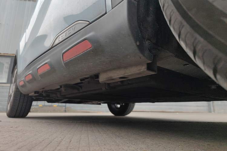 Used Chery New Energy Boundless Pro 2022 301km "Divine Beast" Version Lithium NMC Right Side Sill