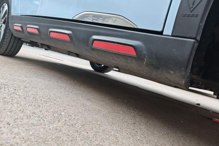 Used Chery New Energy Boundless Pro 2022 301km LingShou Edition Lithium Iron Phosphate Right Side Sill