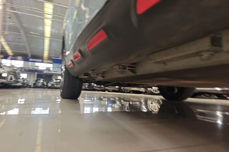 Used Chery New Energy Boundless Pro 2022 301km LingShou Edition Lithium Iron Phosphate Right Side Sill