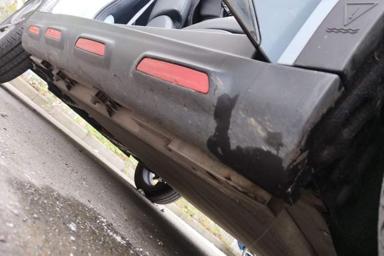 Used Chery New Energy Boundless Pro 2022 301km LingShou Edition NMC Lithium-ion Right Side Sill