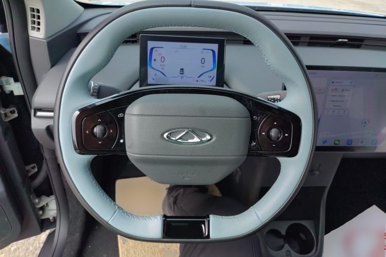 Used Chery New Energy Boundless Pro 2022 301km LingShou Edition Lithium Iron Phosphate Steering Wheel