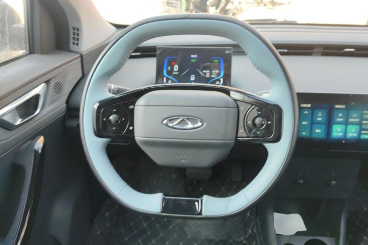 Used Chery New Energy Boundless Pro 2022 301km "WoW" Edition Lithium Iron Phosphate Steering Wheel