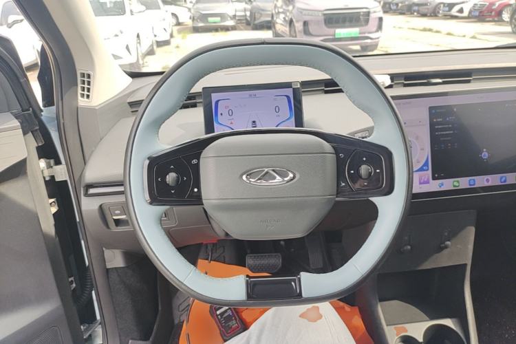 Used Chery New Energy Boundless Pro 2022 301km "Divine Beast" Version with Lithium Iron Phosphate Steering Wheel