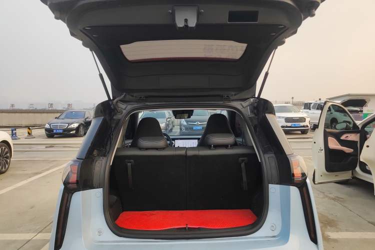 Used Chery New Energy Boundless Pro 2022 301km "Divine Beast" Version with Lithium Iron Phosphate Trunk