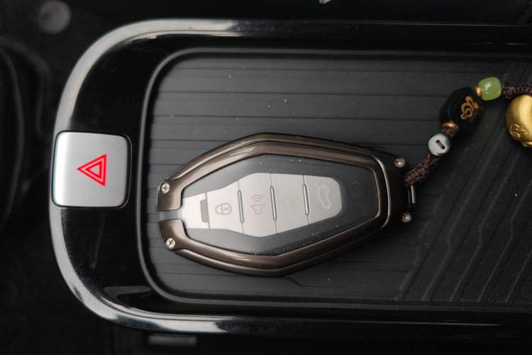 Used Chery New Energy Boundless Pro 2022 301km "Divine Beast" Version Lithium NMC Vehicle Key