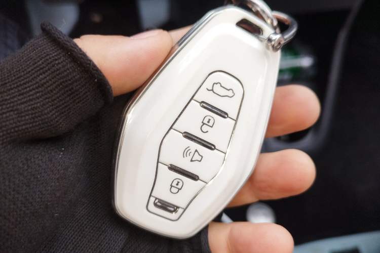 Used Chery New Energy Boundless Pro 2022 301km LingShou Edition NMC Lithium-ion Vehicle Key