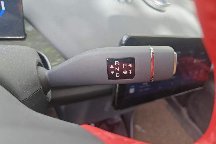 Used Chery New Energy Boundless Pro 2022 301km "WoW" Edition Lithium Iron Phosphate Gear Lever