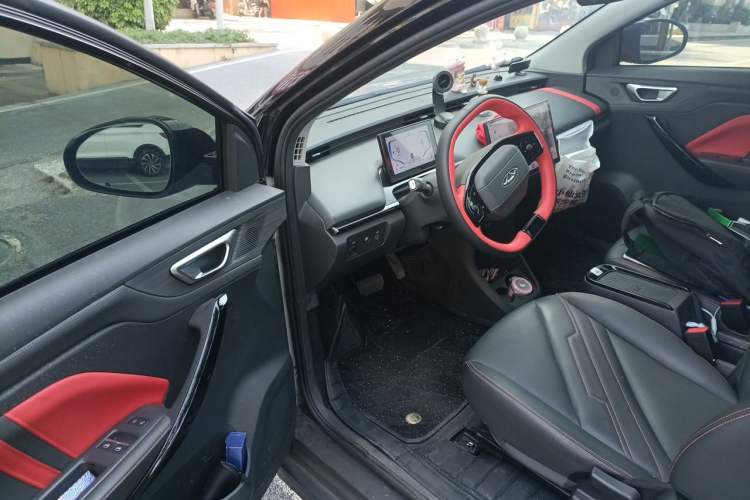 Used Chery New Energy Boundless Pro 2022 301km LingShou Edition Lithium Iron Phosphate Interior 3