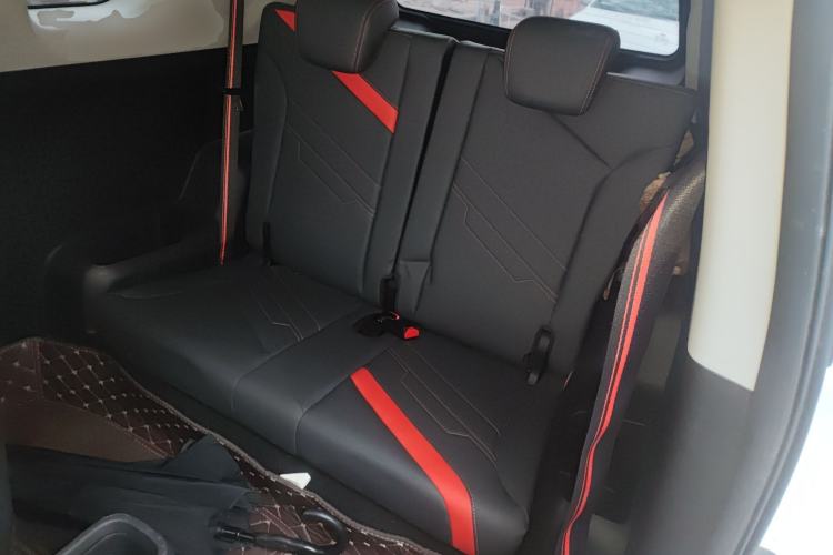 Used Chery New Energy Boundless Pro 2022 301km LingShou Edition Lithium Iron Phosphate Left Rear Seat
