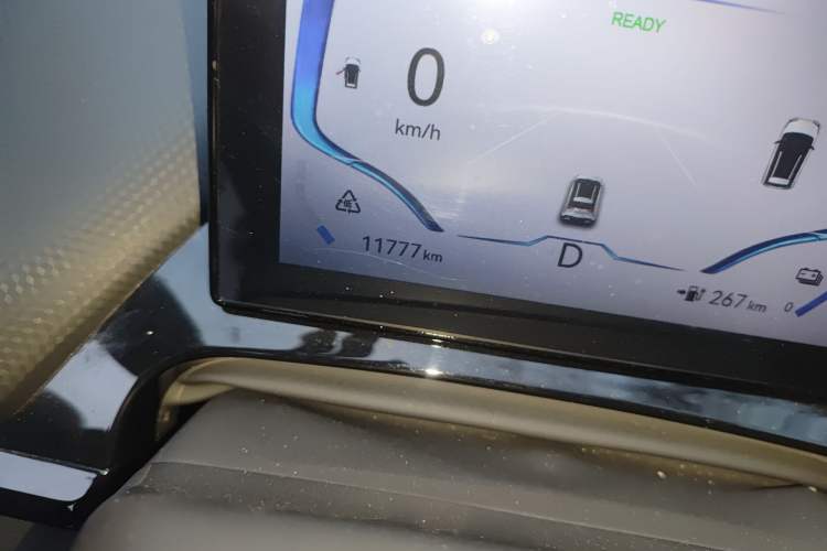 Used Chery New Energy Boundless Pro 2022 301km LingShou Edition Lithium Iron Phosphate Odometer Close Up