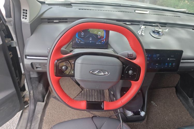 Used Chery New Energy Boundless Pro 2022 301km "WoW" Edition Lithium Iron Phosphate Steering Wheel