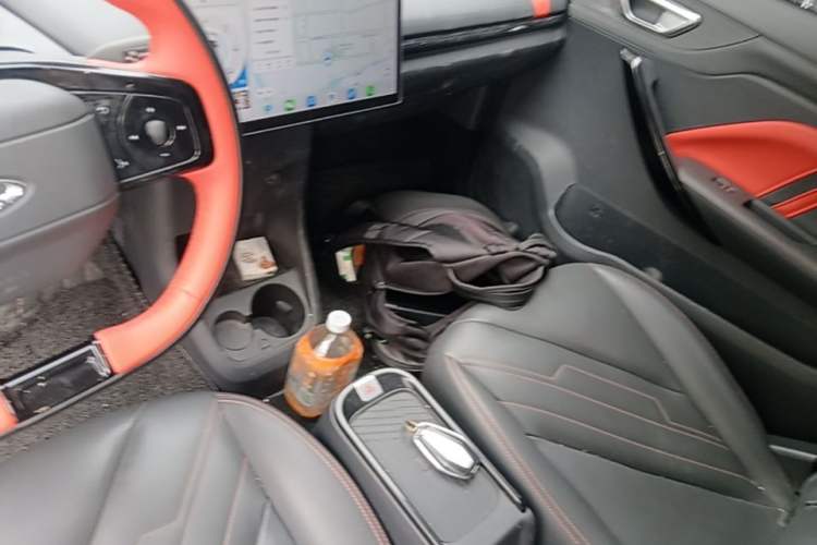 Used Chery New Energy Boundless Pro 2022 301km "WoW" Edition Lithium Iron Phosphate Audio And AC Panel