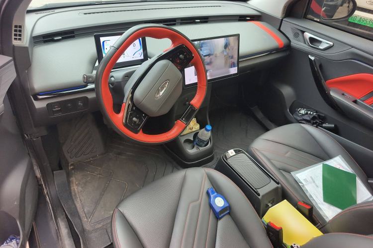 Used Chery New Energy Boundless Pro 2022 408 km Range Shenshou Version Lithium-Ion Battery Center Console